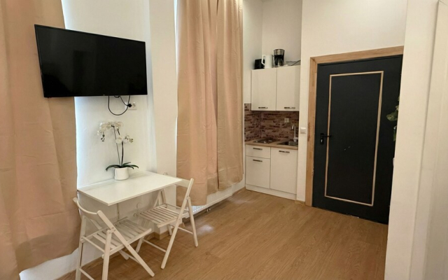 Modern Apartment Wiener Stadthalle 1