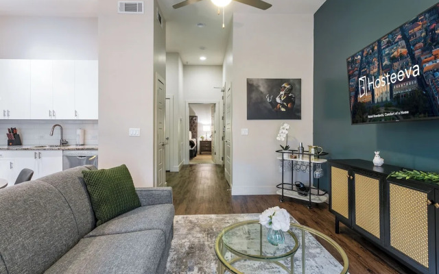 Magnificent Condo Near French Quarter