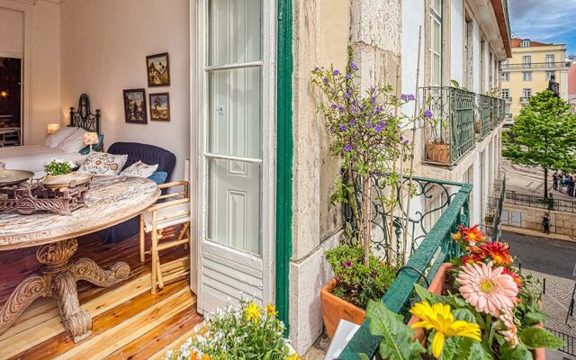 Отель Casinha Das Flores Лиссабон вид на фасад