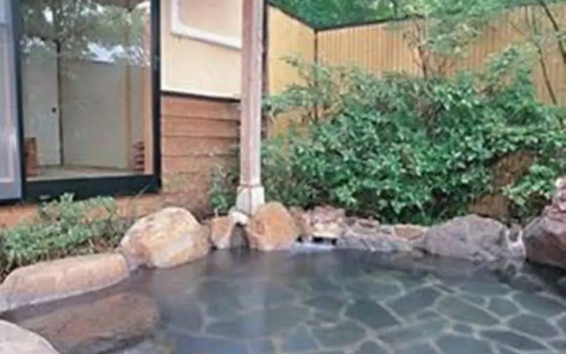 Yufuin Ryokan Yusuraume