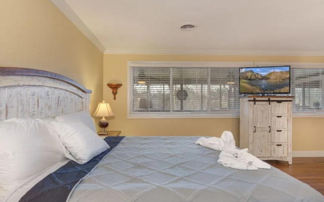 Sunrise Cove by Jackson Mountain Rentals