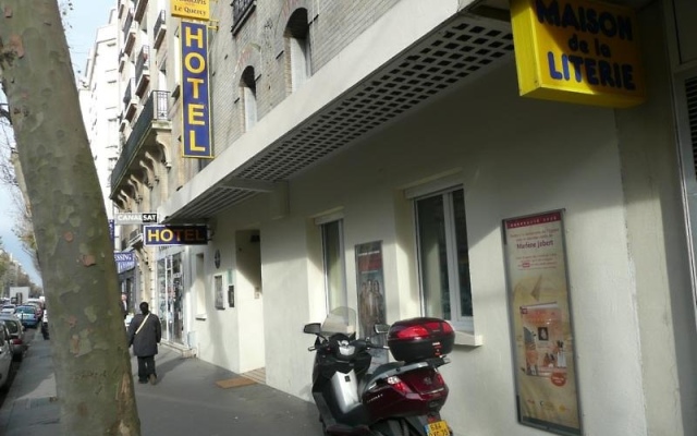 Отель Timhotel Boulogne Rives de Seine вид на фасад