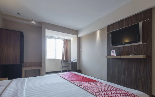 OYO 1081 Allson City Hotel Makassar