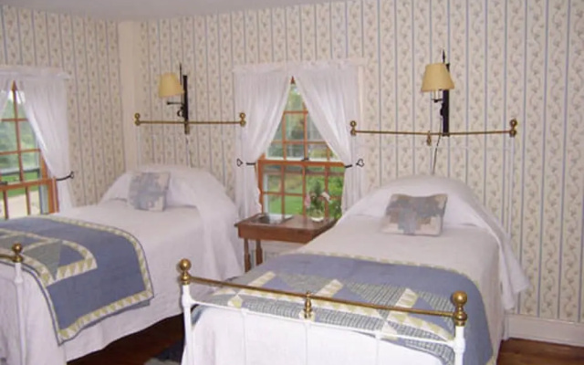 Blueberry Hill Inn