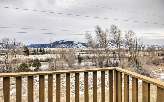 Inviting Townhome: 30 Mi to Yellowstone NP!