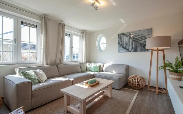 Villa in Cadzand-bad Near North Sea Beach