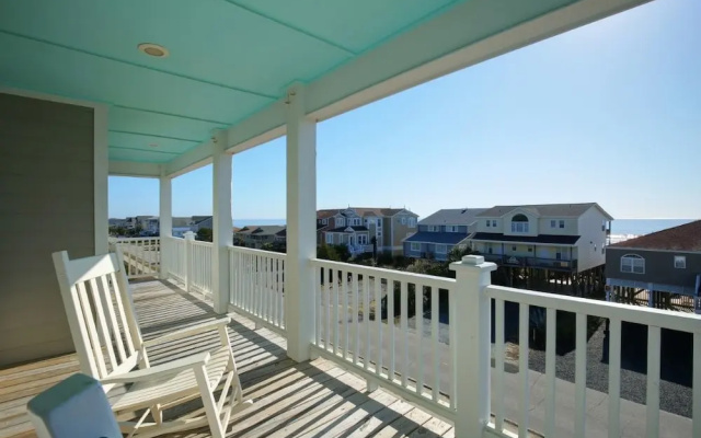 Belle Moor 3 Bedroom Home by RedAwning