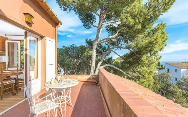 Studio in Spain Near Beach & Mountain Views