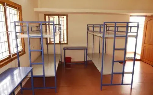 Dee Dee Ladies Hostel
