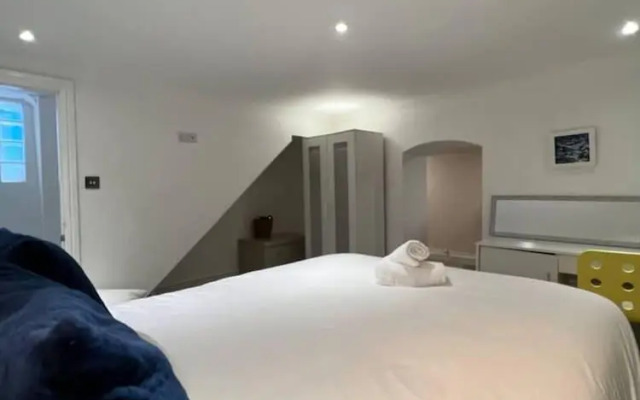 Stunning 2-bed Apartment in Maidstone