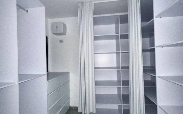 Charming 4BR APT with Stellar Sea View