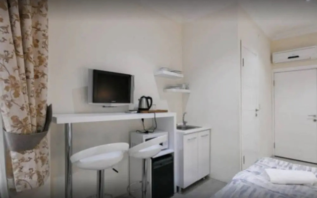 Mayata Suites Hotel