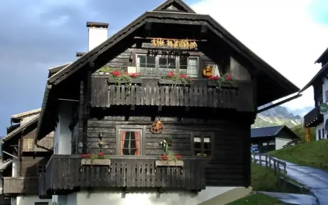Waldhütte
