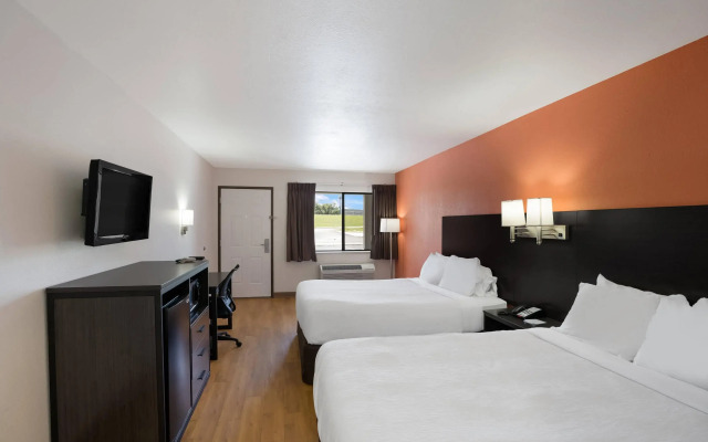Quality Inn & Suites Junction