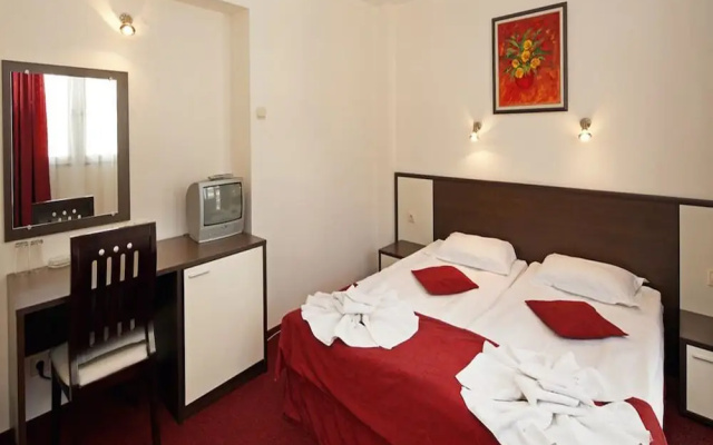 Peshev Family Hotel Vlas