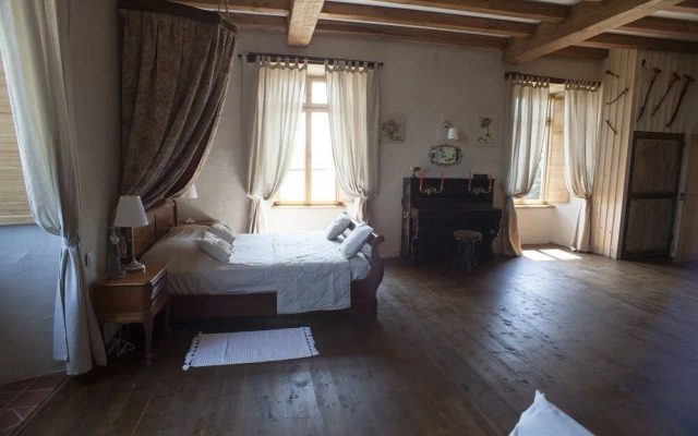 Logis De Riparfonds
