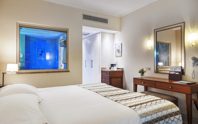 Alexander The Great Beach Hotel