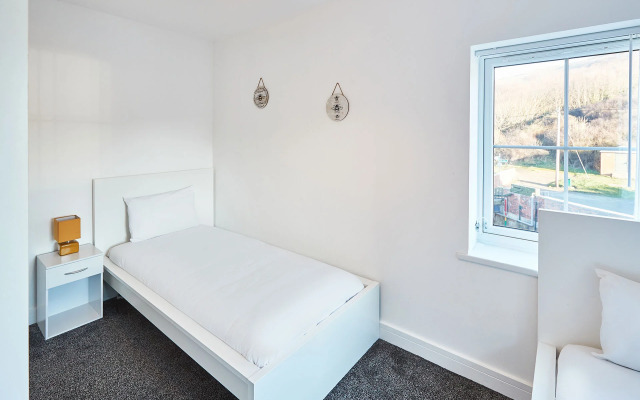 Host Stay House 1