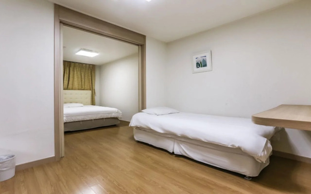 Yegreen Residence Hotel