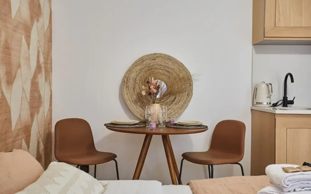Elegant AC Studio in the Heart of Montorgueil