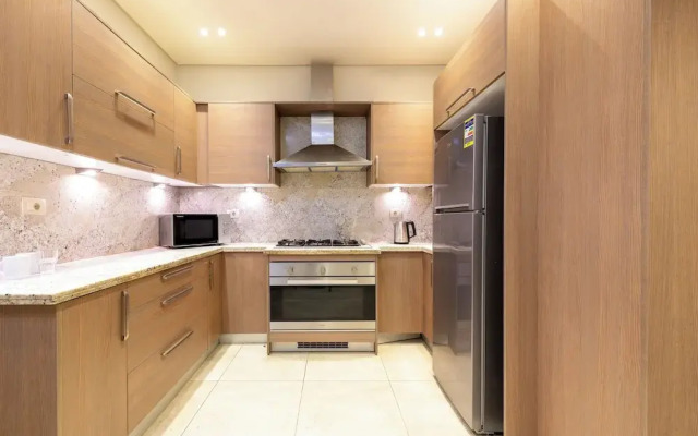 2 BDRM Village near Point 90 Mall