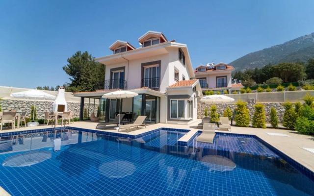 Serene Villa With Private Pool