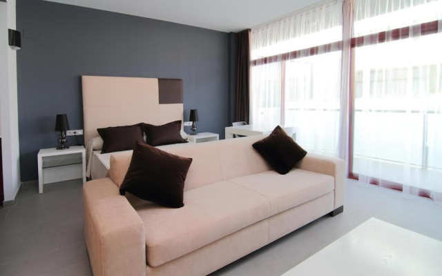 Apolo Suites Rentalmar