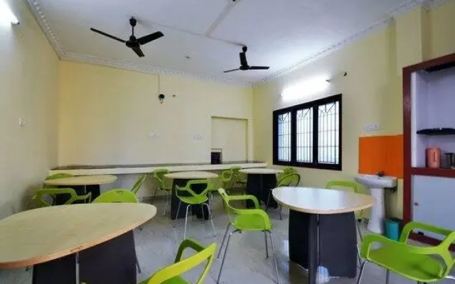 Hotel Sakthi Grand