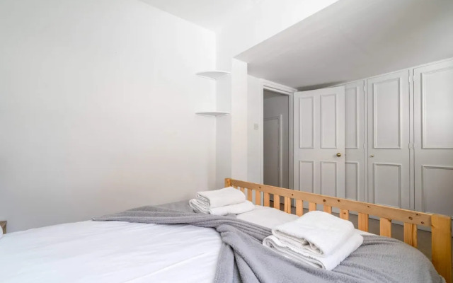 Charming Wandsworth Common Flat
