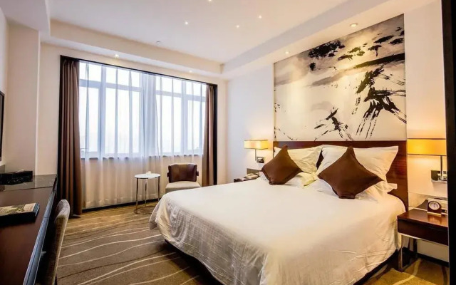Dazhong Hotel