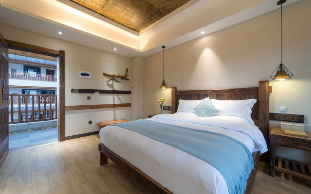 Pu'er Xiangtu Story Manor (Yunnan Simao Industrial Park)