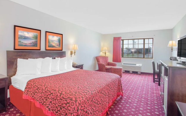 Days Inn Lake Village