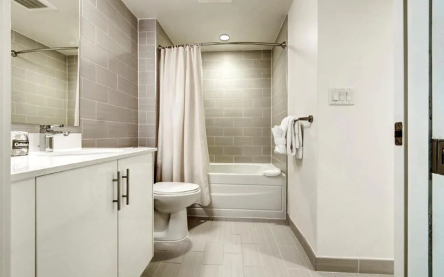 The Apartments at CityCenter by Global Luxury Suites