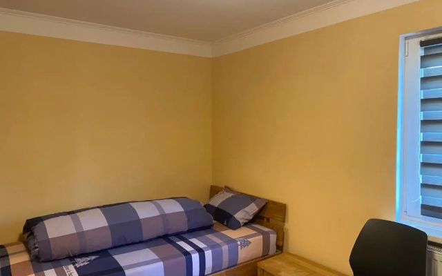 La- Apartment