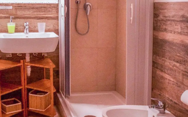 Melo Accommodations