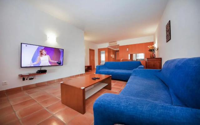 B39 - Marina Hill Apartment