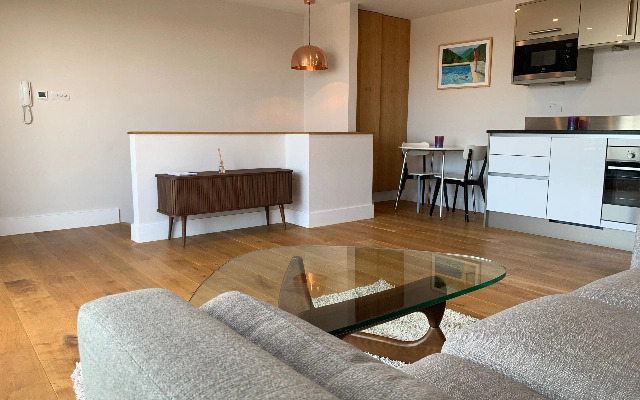 Feltham Two Beds by Vantage Apartments