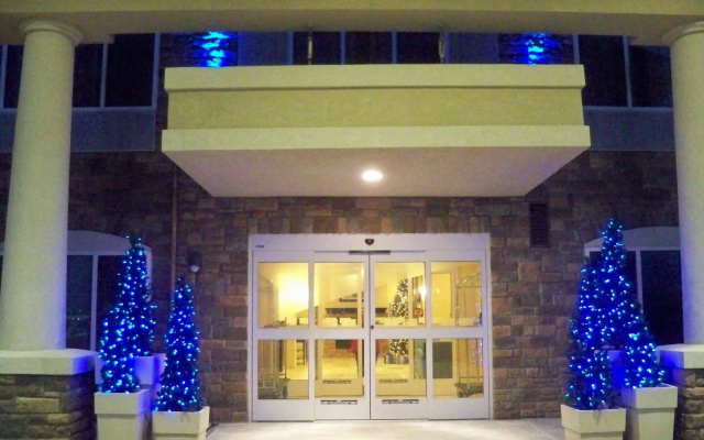 Holiday Inn Express & Suites Omaha I-80 by IHG