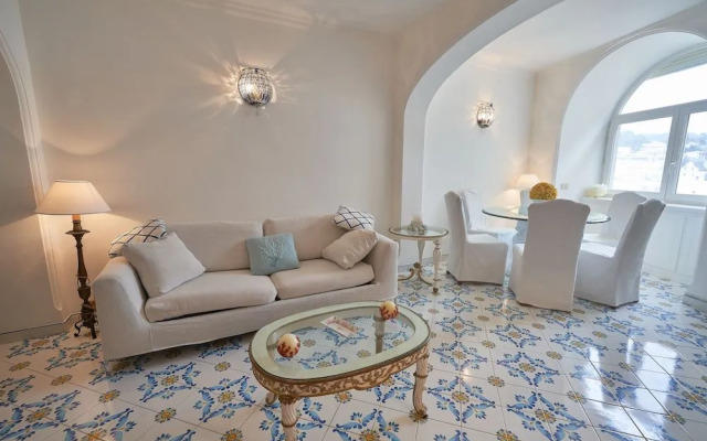 L'Abate Luxury Apartment