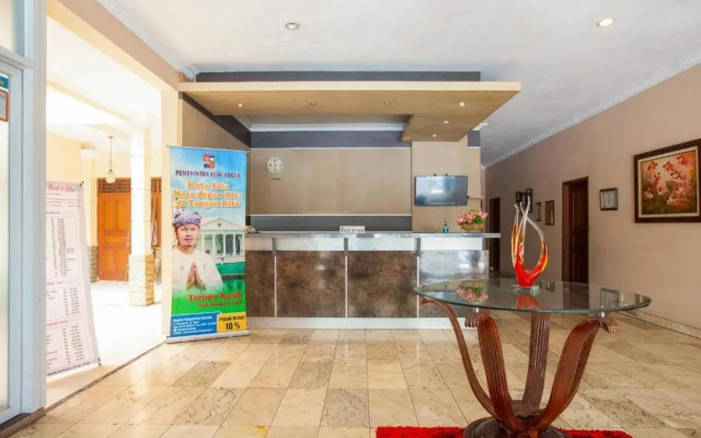 SPOT ON 3858 Elsana Transit Hotel