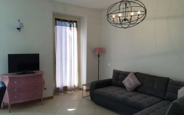 The charmant apartment with lake view