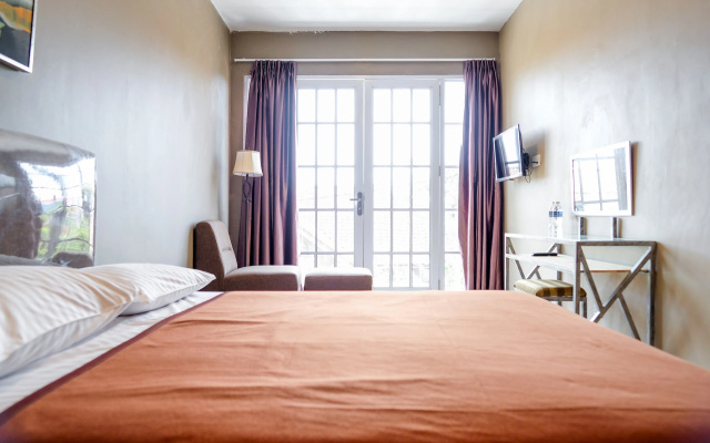 Graceland Inn Batam RedPartner