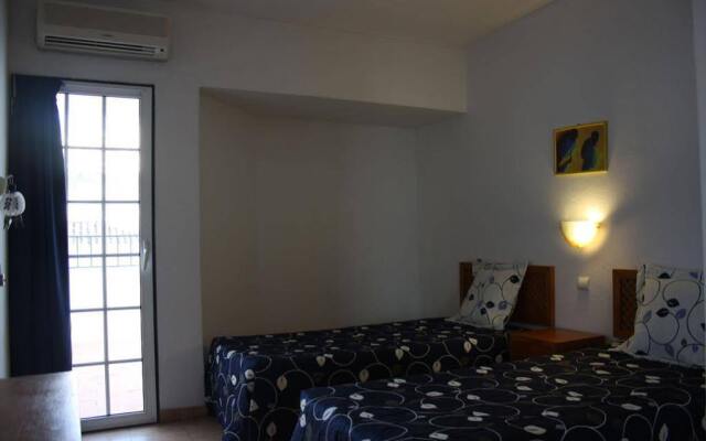 Отель Vegas Residence комната для гостей
