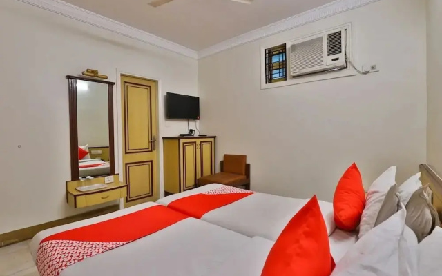 Hotel Moti Mahal by OYO