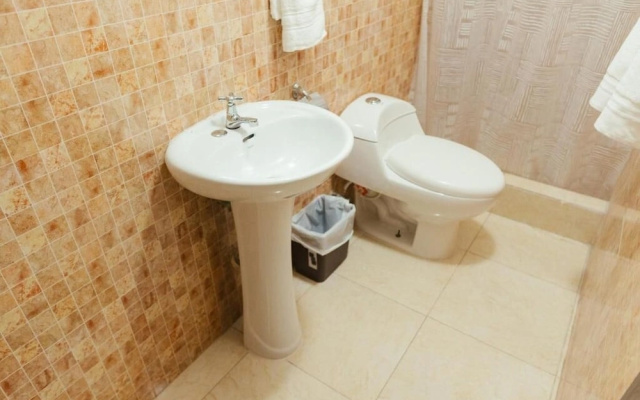 Hotel Plaza Los Tucanes