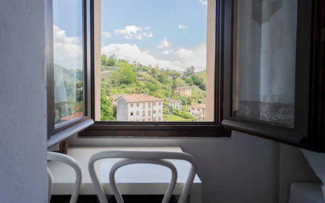 CO-L371-URIC20A1 - Vacation Family Home in Tremezzo