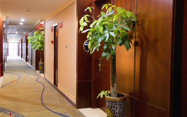 Dongting Hotel