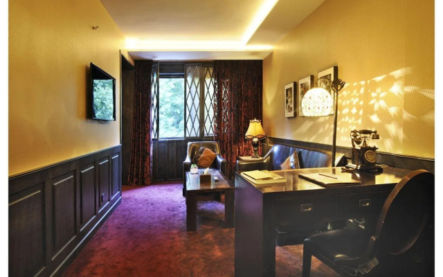 Casa Serena Spa and Hotel