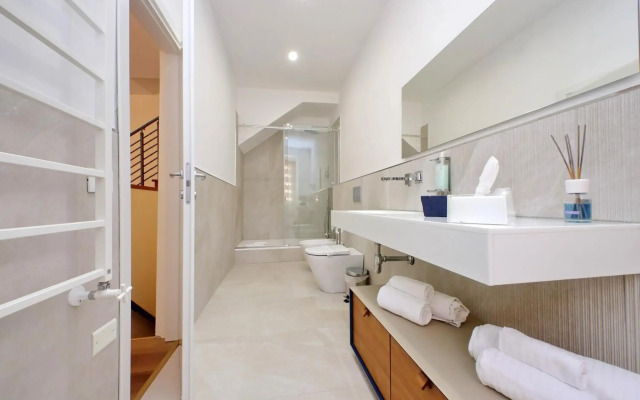 Trevi Rome Suite