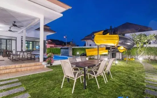 Villa me & you2